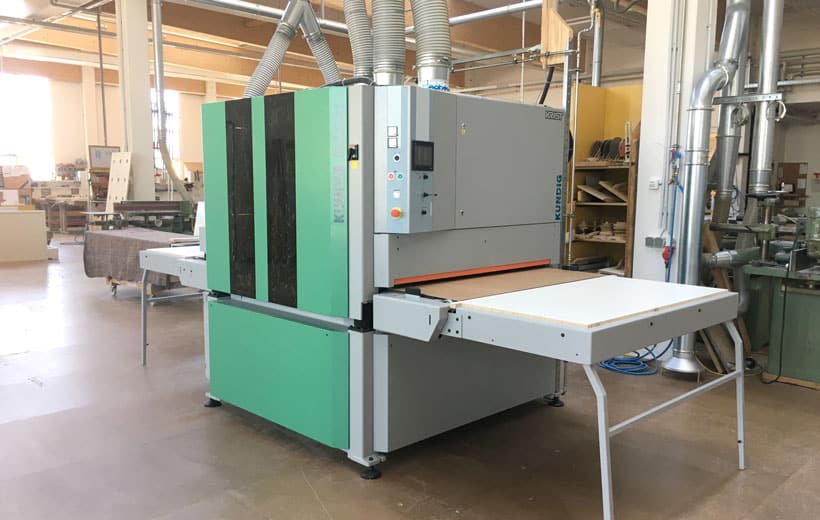 Kündig Brilliant Schleifmaschine in der Werkstatt
